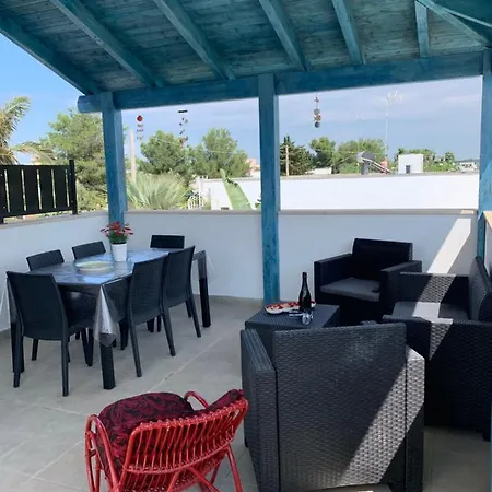 Casa Ilaria Дом отдыха Торре-Лапилло